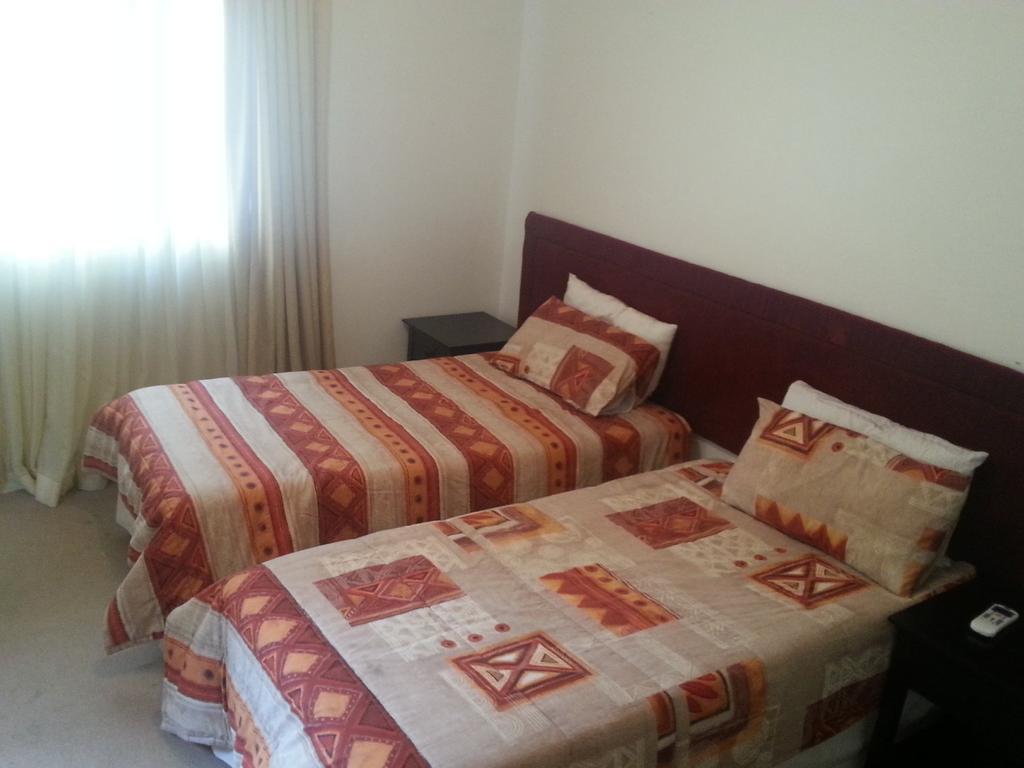 The Crescent Guesthouses - Bnb/Self Catering Durban Eksteriør billede