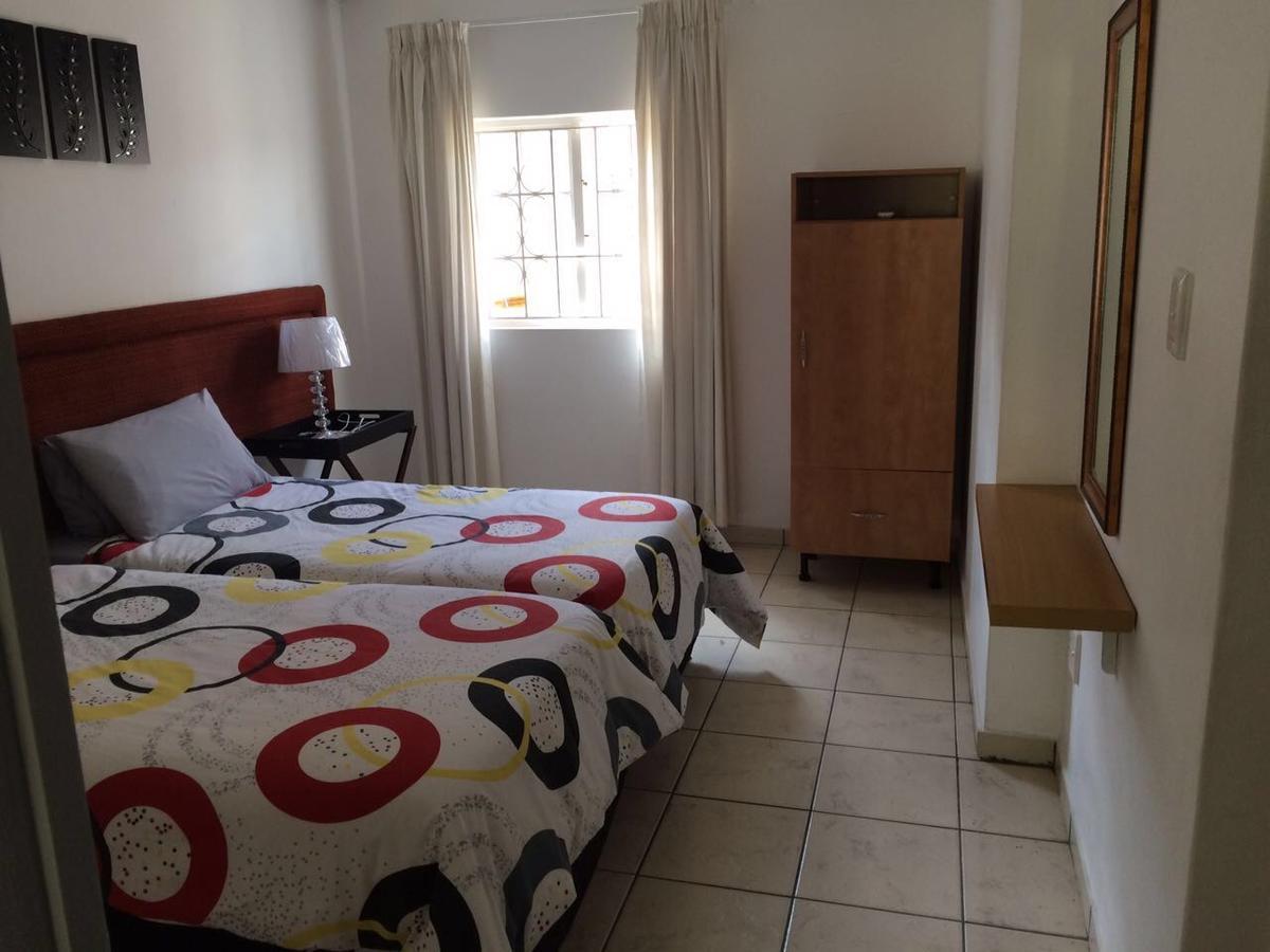 The Crescent Guesthouses - Bnb/Self Catering Durban Eksteriør billede